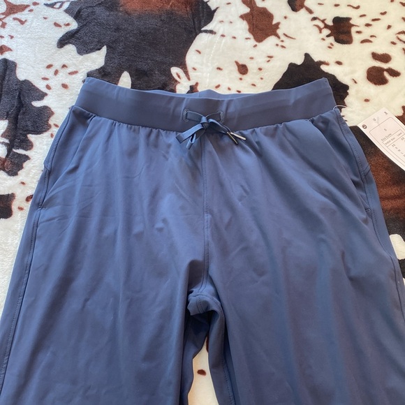 NWT Women’s joggers - Picture 2 of 4